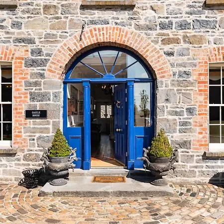8 Bedroomed House Steeped In History Clarecastle
