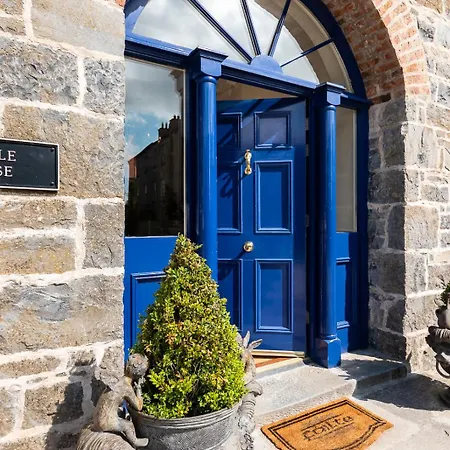 Holiday home 8 Bedroomed House Steeped In History Clarecastle